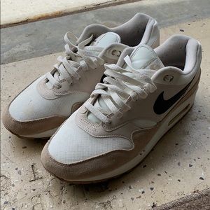 Nike Air Max 1 size 10